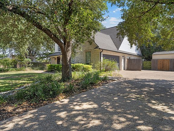 3rd image of 5624 Rosalie Dr