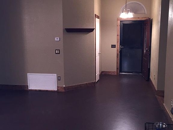 4th image of 5344 Northview Dr