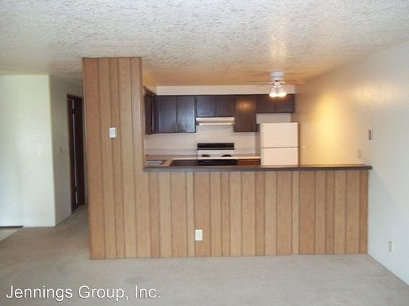 3rd image of 1555 W 18th Ave #15
