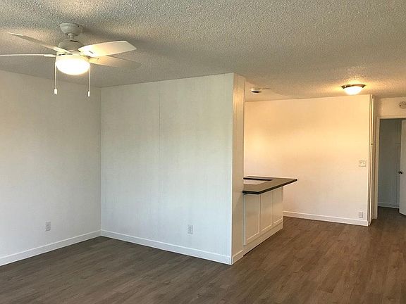 5th image of 2415 E 6th St APT 9