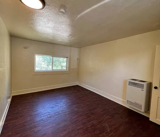 1122 E 5th Ave #4 — Photo 7