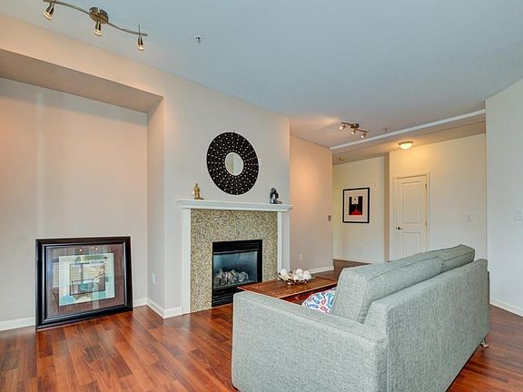 4th image of 537 225th Ln NE