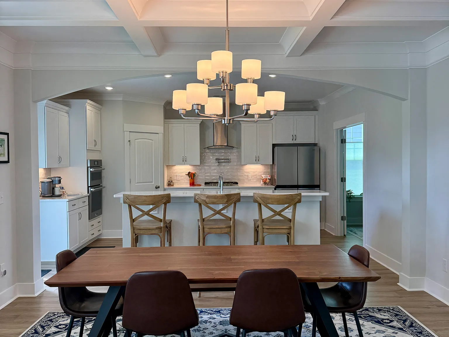 4 bed, 3.5 bath, 3307 sqft, $3,550 — Photo 4