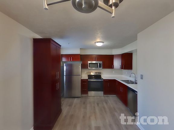 5th image of 3644 Derby Shire Cir