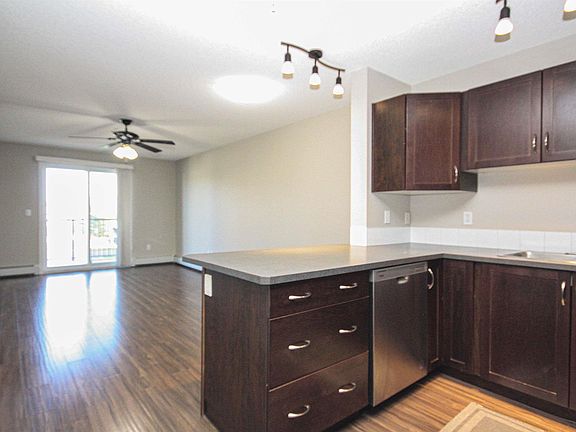 5th image of 392 Silver Berry Rd NW #207