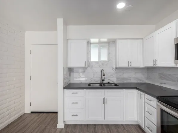 Granada Gardens, 2001 W Morten Ave APT 6, Phoenix, AZ 85021