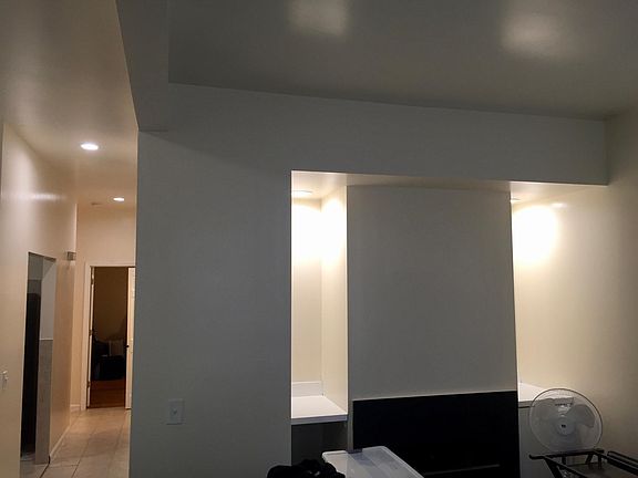 2nd image of 3907 Botanical Ave APT C