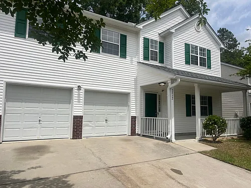 2452 Melville Rd Photo 1