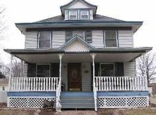 605 W 4th St, Delavan, IL 61734