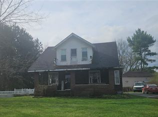 210 Ash Stop Rd, Evans City, PA