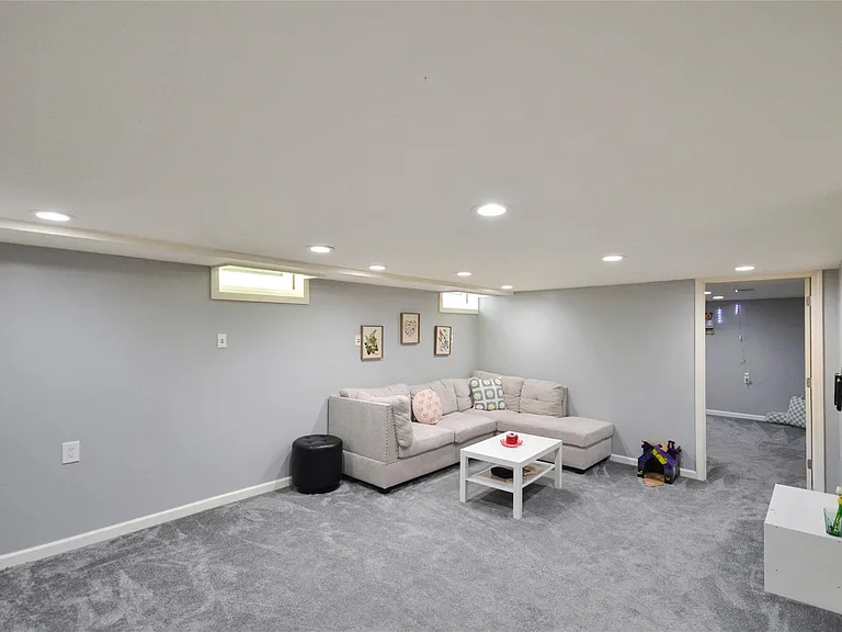 37653 Longacre Dr — Photo 26