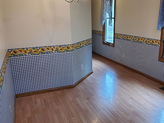 Dining area in kitchen