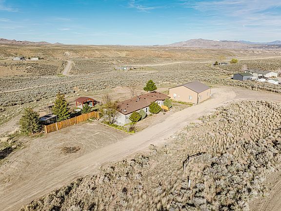 3rd image of 6184 Mesa Dr