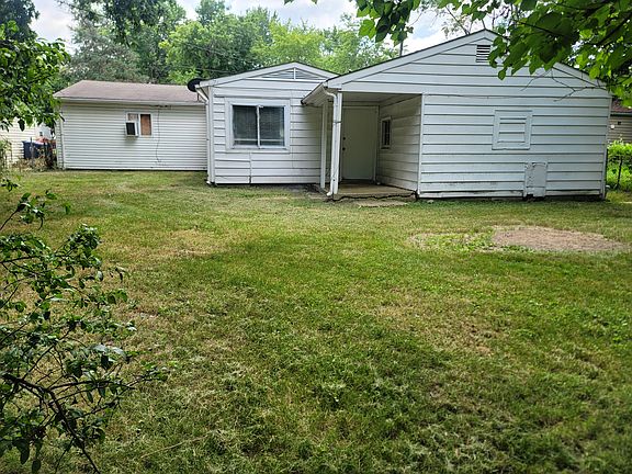 3rd image of 1413 Plaza Pl