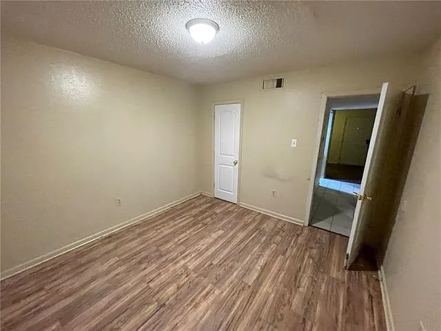 4554 Y.a. Tittle Ave #2 — Photo 15