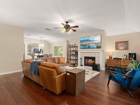 2nd image of 3440 Ribbon Reef Ln