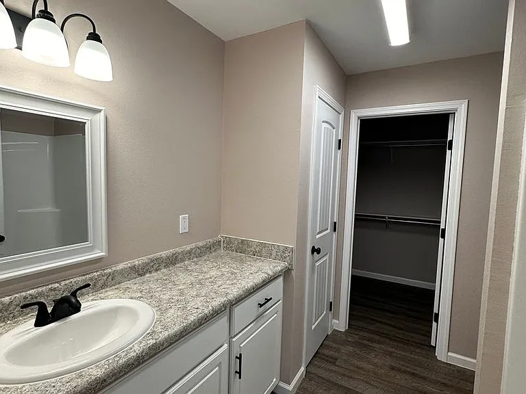1228 Orange St — Photo 11