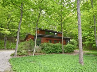 4365 W Burdickville Rd, Maple City, MI 49664