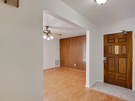 2nd image of 1107 Glen Echo Dr