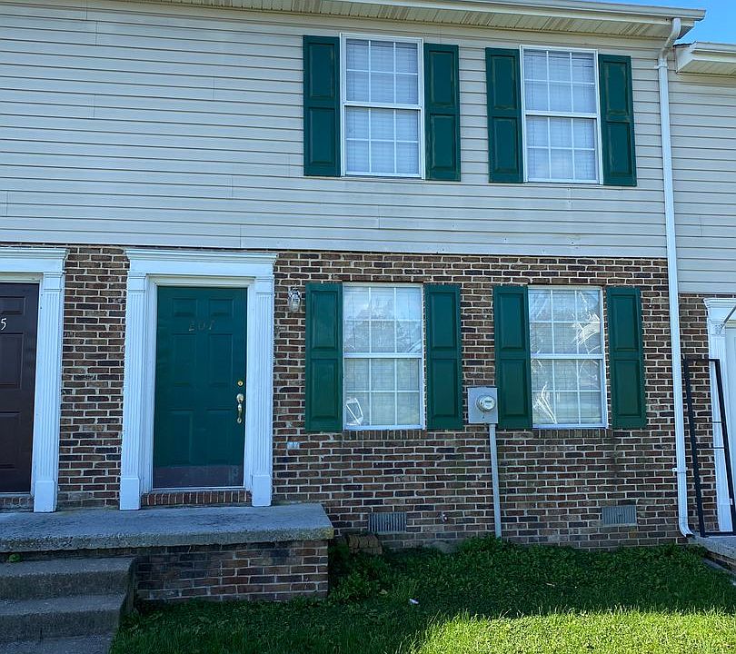 1st image of 207 Little River Dr
