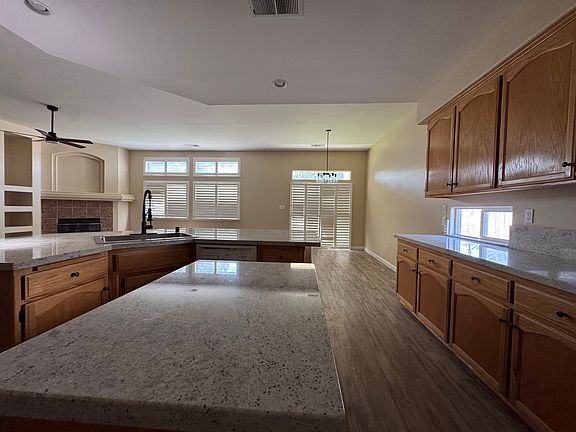 Kitchen and Eat-In Dining