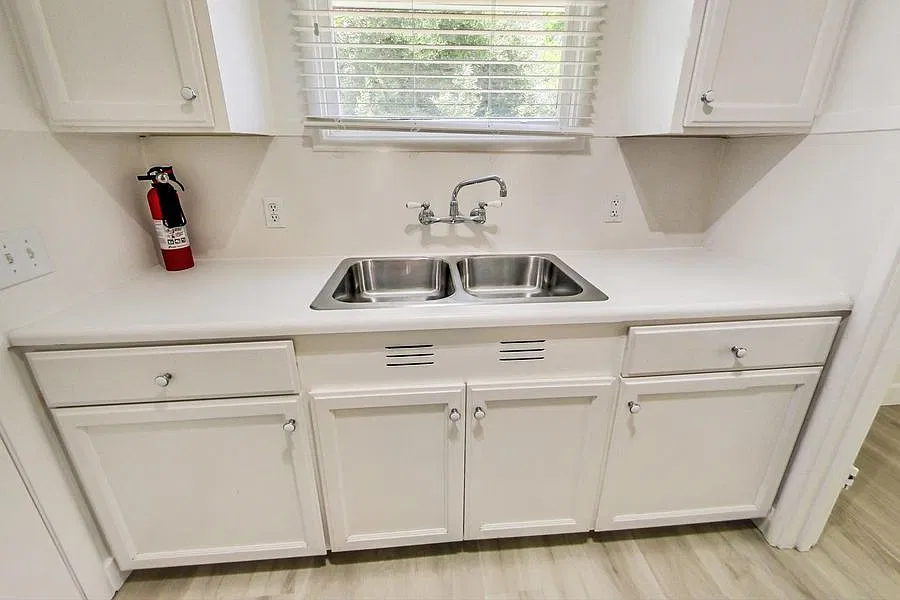 Downtown Palo Alto Studio - Private Backyard & Washer/Dryer — Photo 3