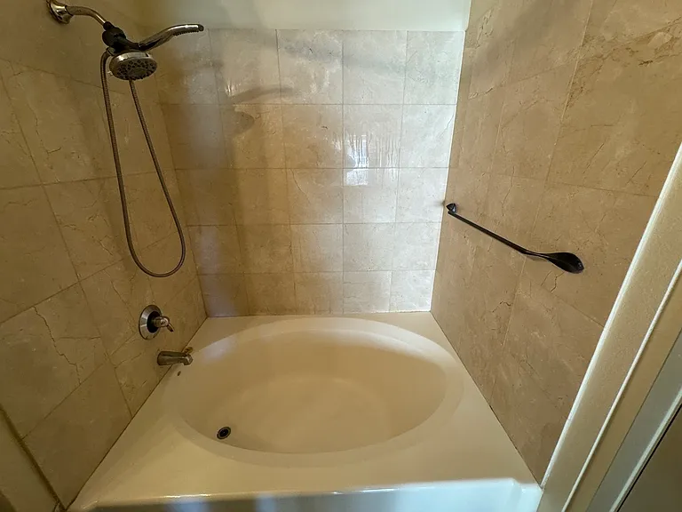 488 E Ocean Blvd #417 — Photo 37