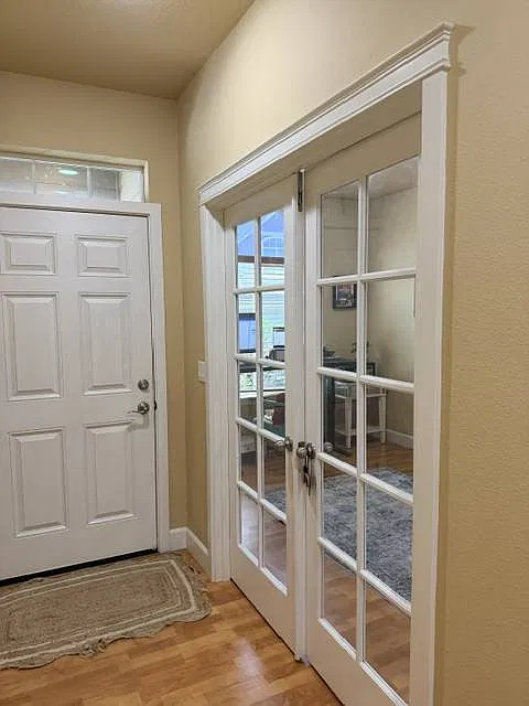 4 bed, 2441 sqft, $3,240 — Photo 4