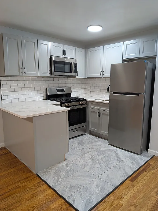 725 Scotland, orange, NJ — Photo 2