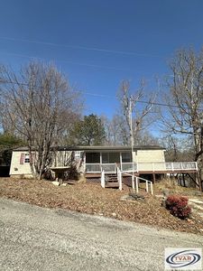 561 River Oaks Dr, Springville, TN, 38256