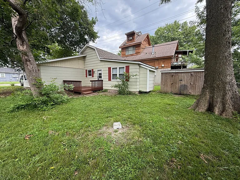 805 Rhodes Ave — Photo 14