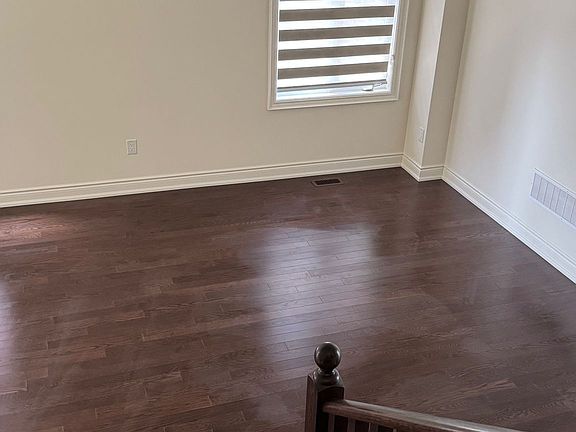 5th image of 172 Bloomfield Cres