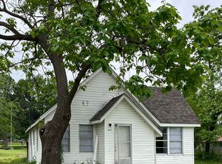 107 Blocker Ave, Arkoma, OK 74901