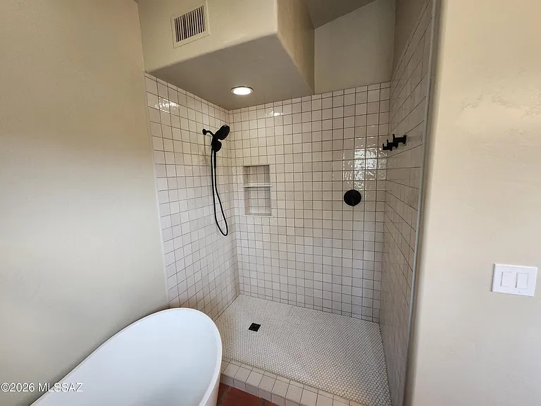 11065 E Snyder Rd — Photo 25