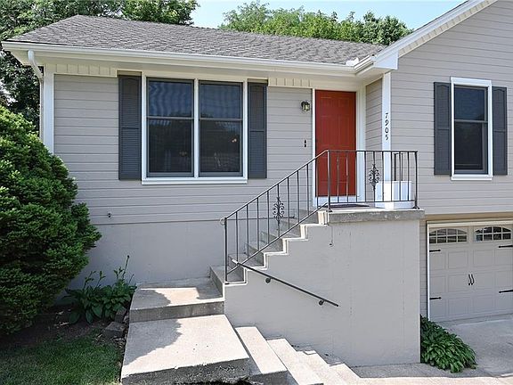 3rd image of 7905 Little Ln