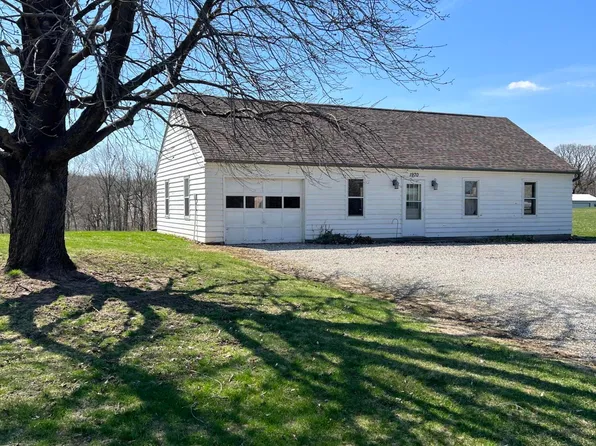 1970 N Tipton Rd, Muscatine, IA 52761