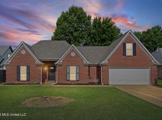 9079 Hickory Dr, Olive Branch, MS 38654