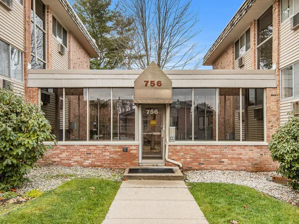 756 W Kilgore Rd APT 201, Kalamazoo, MI 49008