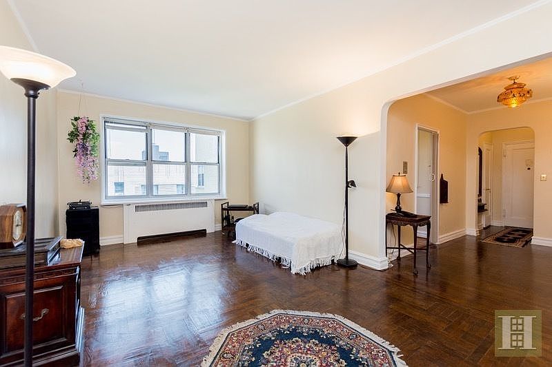 1st image of 100 Bennett Ave APT 6C