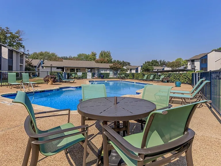 Rise Oak Creek — Photo 91