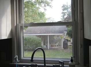 2125 W Forteen Mile Rd, Royal Oak, MI 48073