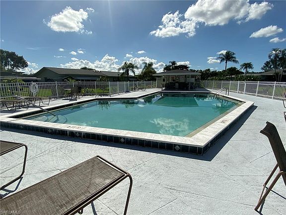 2nd image of 5564 Trellis Ln