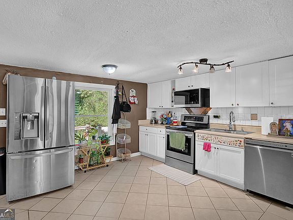 4th image of 2110 Shoal Creek Rd