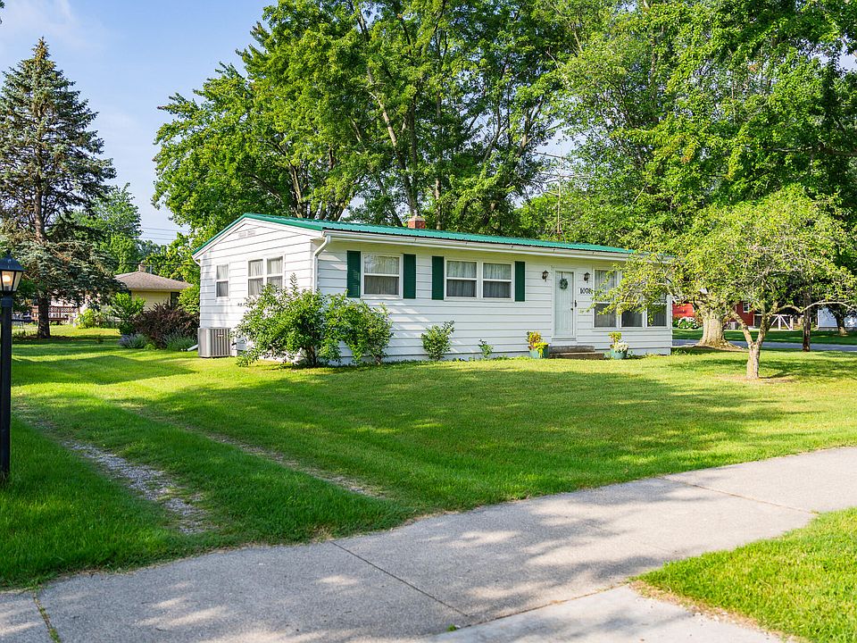 1st image of 1078 Legion Park Dr