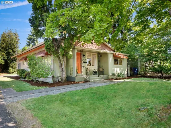 8025 NE Going St, Portland, OR 97218