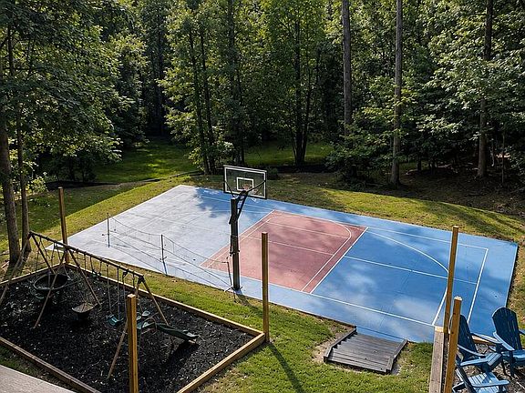 2nd image of 1134 Maggie Chapman Rd