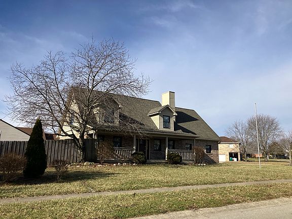3rd image of 62 Eastview Dr