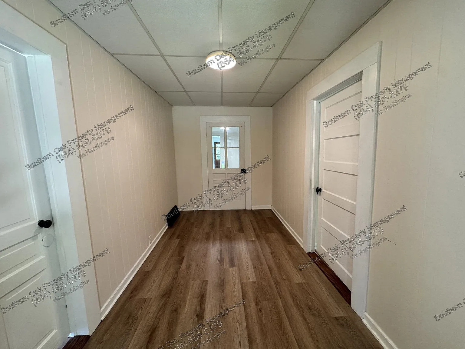 3 bed, 1.0 bath, $1,300 — Photo 4