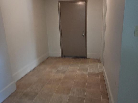 5th image of 5500 Montgomery Rd APT 16