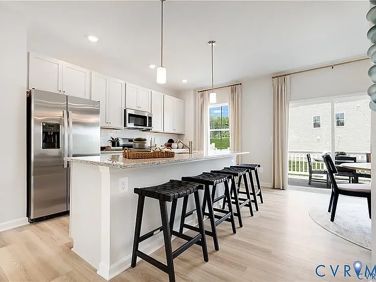 8728 Pioneer Hill Dr — Photo 7